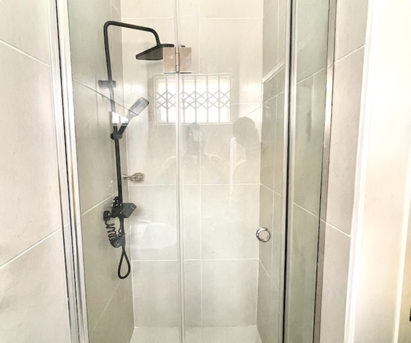 Single Door Shower Enclosure
