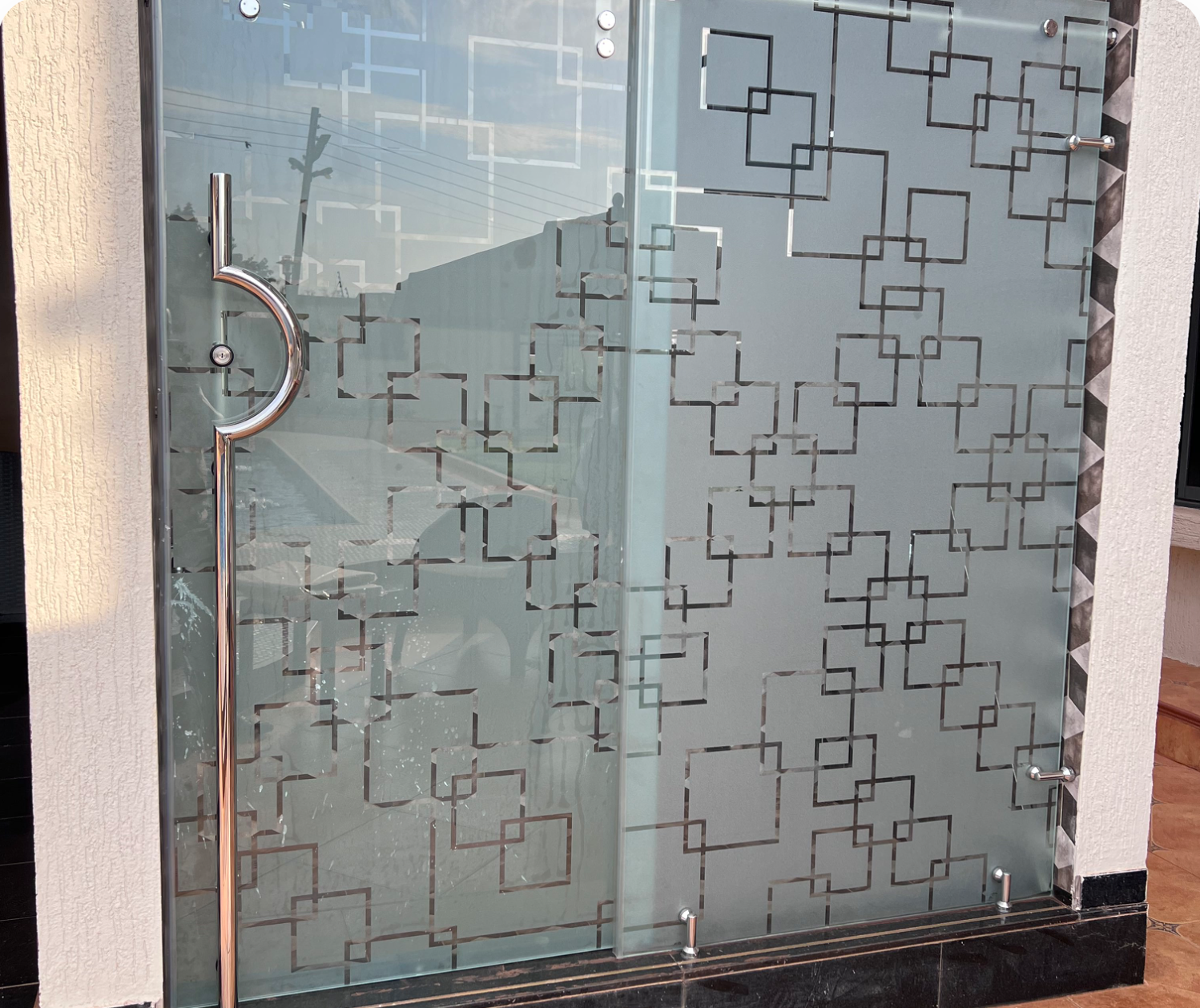 Decorative Frameless Frosted Door