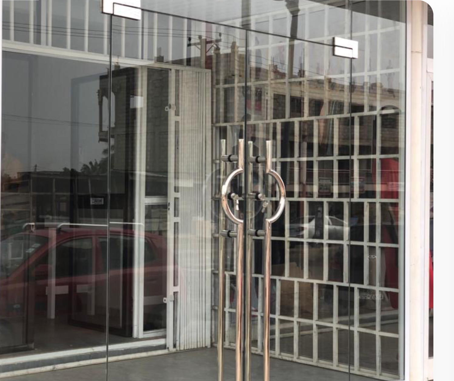 Clear Frameless Swing Glass Door